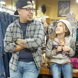 Meet your Posher, Andres